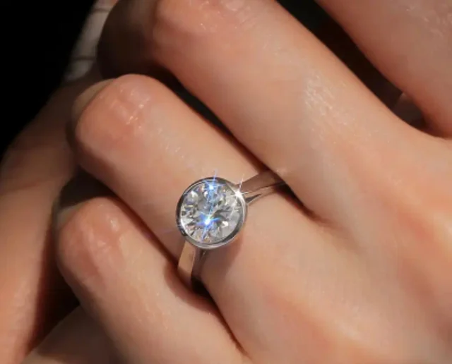 Anillo Solitario Brillante Plata - Imagen 2