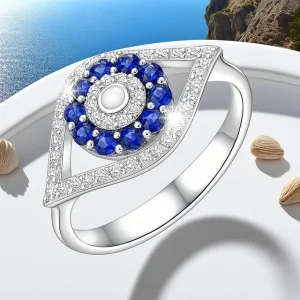 Anillo de plata con diseño de ojo turco azul y detalles en plata